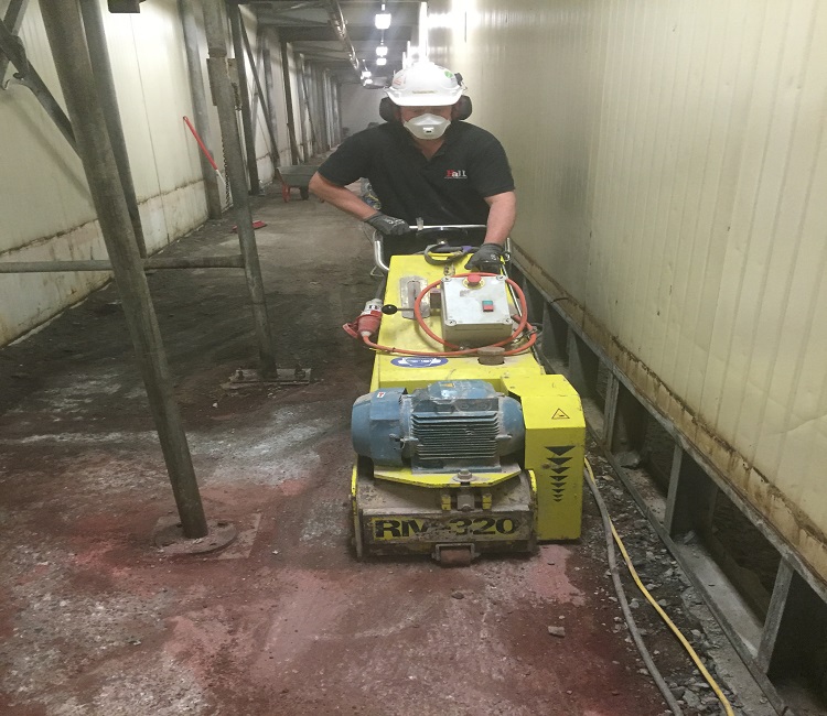 Milling the old concrete